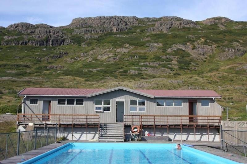 Hotel Laugarholl With Natural Hot Spring Holmavik Eksteriør billede
