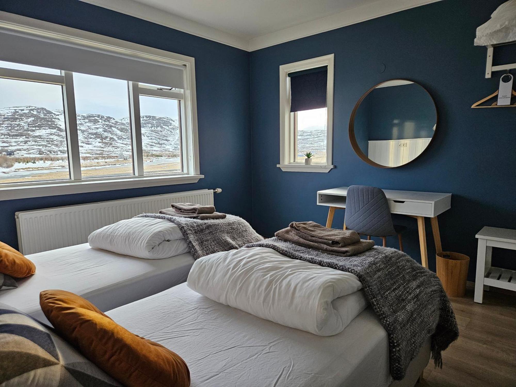 Hotel Laugarholl With Natural Hot Spring Holmavik Eksteriør billede
